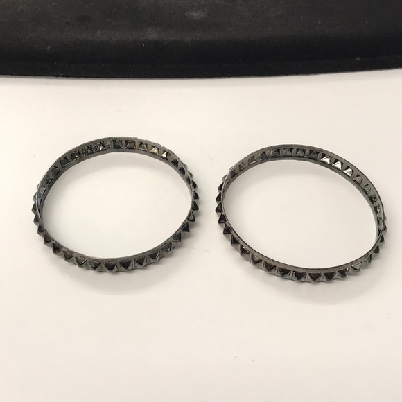 Metal Spike Bracelets - Picture 2 of 8